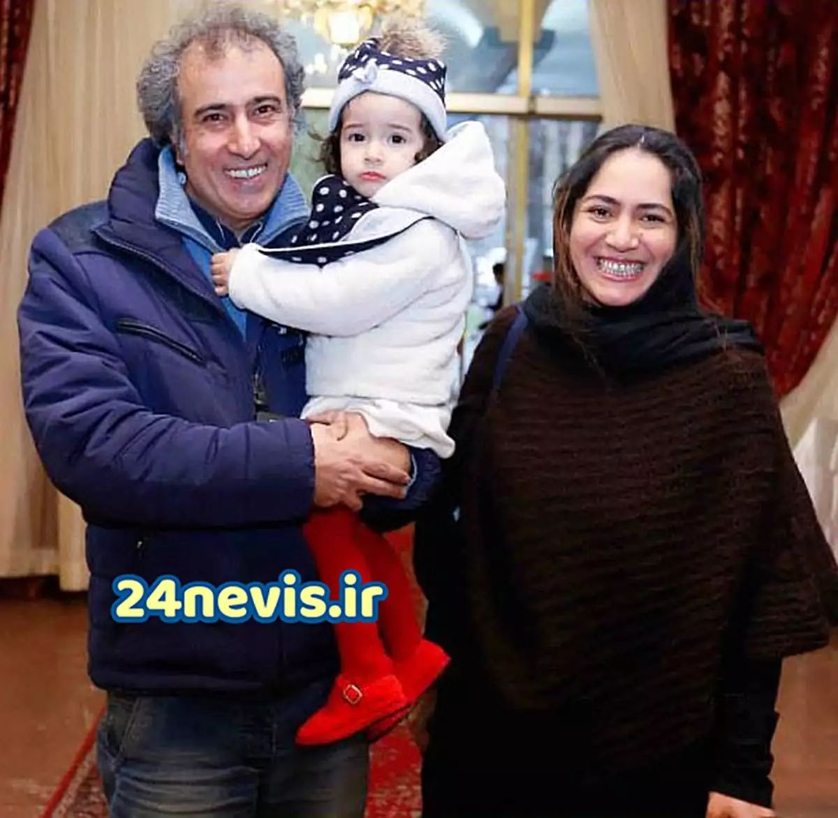 در حاشیه