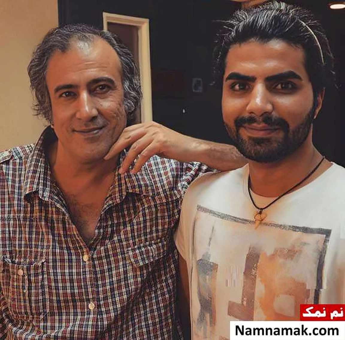در کنار یک هم‌بازی